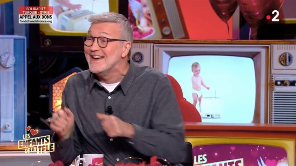 Laurent Ruquier évoque son chéri Hugo dans l'émission "Les enfants de la télé".