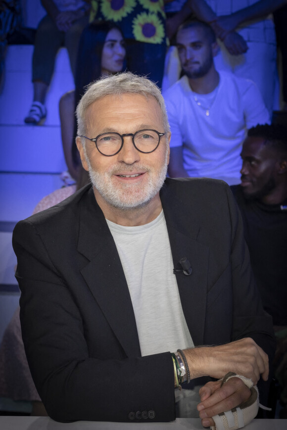 Exclusif - Laurent Ruquier sur le plateau de l'émission Touche pas à mon poste (TPMP) diffusée en direct sur C8 le 30 août 2022 et présentée par C.Hanouna. © Jack Tribeca / Bestimage