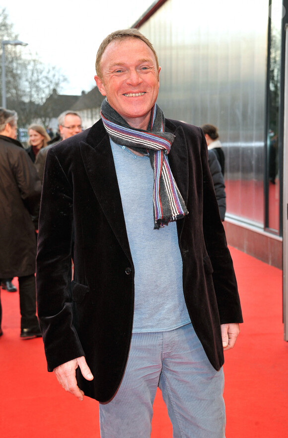 Christophe Hondelatte sur le tapis rouge du Festival International du Film Policier a Beaune le 4 avril 2013.