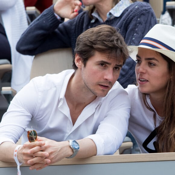 Anouchka Delon et son compagnon Julien Dereims - Célébrités dans les tribunes des internationaux de France de tennis de Roland Garros à Paris, France, le 8 juin 2019. © Jacovides / Moreau/Bestimage 