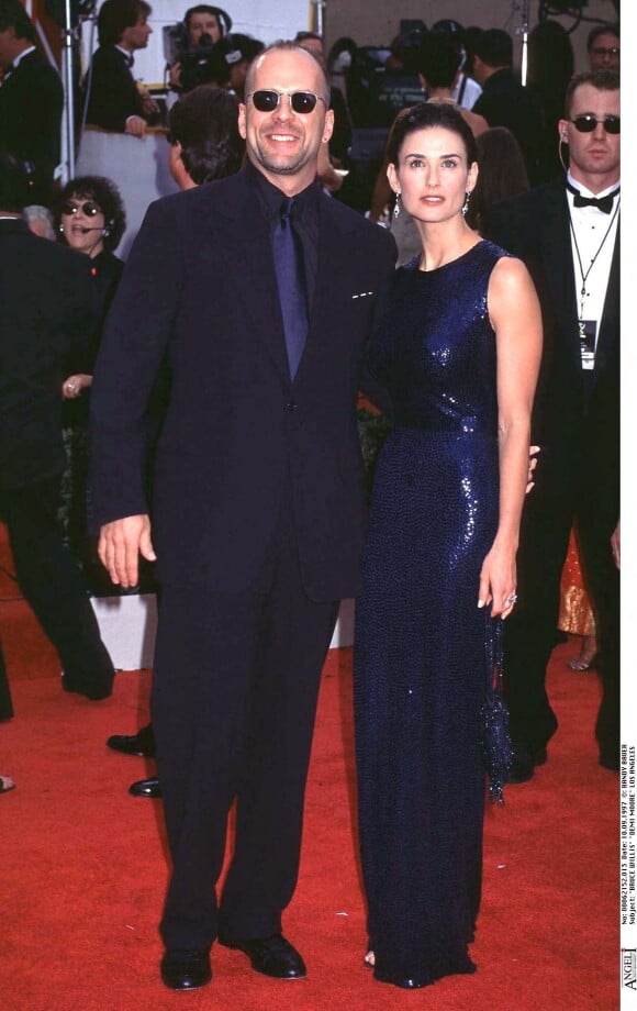 Bruce Willis et Demi Moore aux Emmy Awards à Los Angeles en 1997.