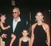 On apprenait alors qu'il était atteint d'aphasie, qui est un trouble de la communication.
Bruce Willis et Demi Moore avec leurs filles en 1996.
