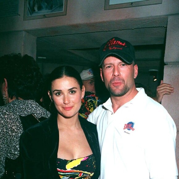 Bruce Willis et Demi Moore au Planet Hollywood d'Orlando en 1994.