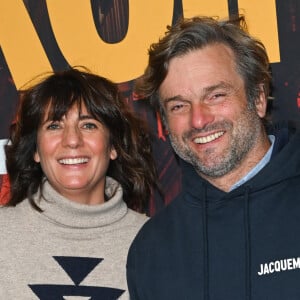 Estelle Denis dévoile pourquoi son compagnon Marc Thiercelin est un homme "déconstruit".
Info - Estelle Denis officialise avec Marc Thiercelin - Estelle Denis et son compagnon Marc Thiercelin - Avant-première du film "Mon héroïne" au cinéma UGC Normandie à Paris. © Coadic Guirec/Bestimage