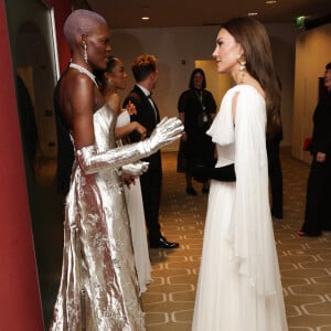 Sur scène, Helen Mirren, qui a incarné la reine dans le film "The Queen" en 2006, a livré un discours poignant
Le prince William, prince de Galles, et Catherine (Kate) Middleton, princesse de Galles, arrivent à la 76ème cérémonie des British Academy Film Awards (BAFTA) au Royal Albert Hall à Londres, le 19 février 2023. 