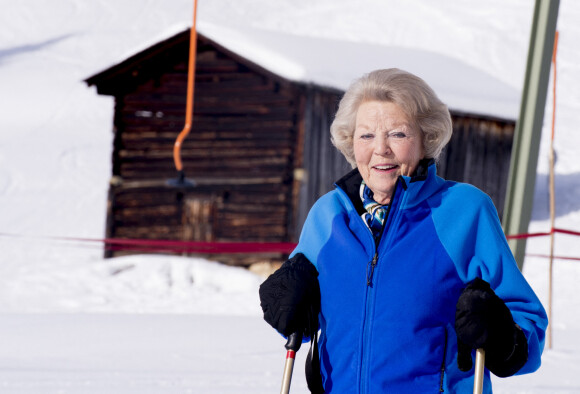 L'ancienne reine des Pays-Bas a même été opérée 
La princesse Beatrix des Pays-Bas - La famille royale des Pays-Bas en vacances dans la station de ski de Lech en Autriche. Le 23 février 2015 