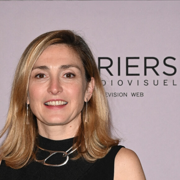 Julie Gayet - 28ème cérémonie des Lauriers de l'Audiovisuel au théâtre Marigny à Paris le 20 février 2023. Elle sera diffusée en différé sur TV5 Monde, pour la deuxième année consécutive, le 22 février. © Coadic Guirec/Bestimage