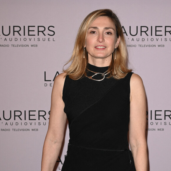 Julie Gayet - 28ème cérémonie des Lauriers de l'Audiovisuel au théâtre Marigny à Paris le 20 février 2023. Elle sera diffusée en différé sur TV5 Monde, pour la deuxième année consécutive, le 22 février. © Coadic Guirec/Bestimage