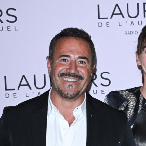 José Garcia et sa compagne Camille - 28ème cérémonie des Lauriers de l'Audiovisuel au théâtre Marigny à Paris le 20 février 2023 © Coadic Guirec/Bestimage