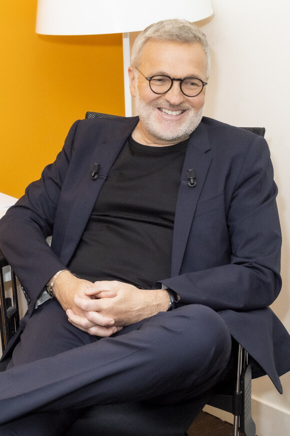 Exclusif - Laurent Ruquier en backstage de la dernière émission de L.Ruquier pour "On Est En Direct (OEED)", présentée par L.Ruquier et L.Salamé, et diffusée en direct sur France 2, à Paris, France, le 4 juin 2022. © Jack Tribeca/Bestimage