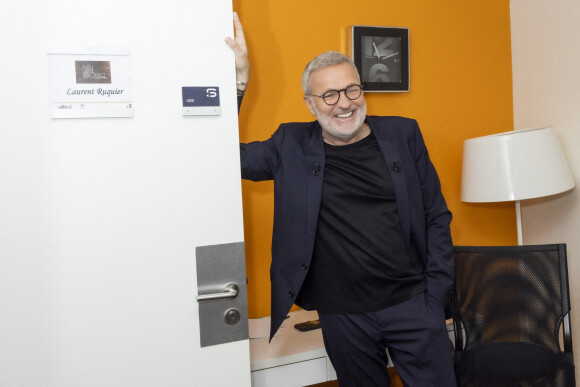 Exclusif - Laurent Ruquier en backstage de la dernière émission de L.Ruquier pour "On Est En Direct (OEED)", présentée par L.Ruquier et L.Salamé, et diffusée en direct sur France 2, à Paris, France, le 4 juin 2022. © Jack Tribeca/Bestimage