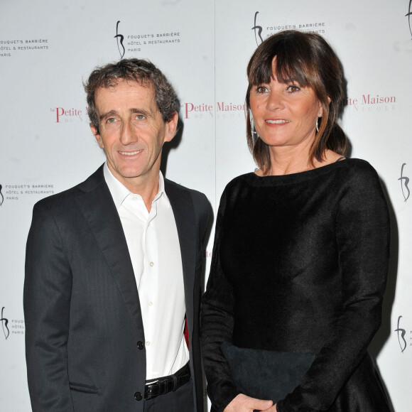Un divorce qui s'est bien passé, comme l'affirme Alain Prost. "Nous restons liés, nous avons des contacts presque journellement. Le divorce ne change rien", conclut-il
 
Alain Prost et sa femme Anne-Marie - Inauguration du restaurant 'La Petite Maison de Nicole' a l'hotel Fouquet's Barriere a Paris le 21 Janvier 2013.
