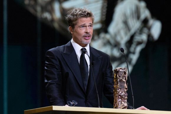 Brad Pitt - David Fincher reçoit un César d'honneur lors de la 48ème édition des César à l'Olympia à Paris le 24 février 2023 © Olivier Borde / Dominique Jacovides / Bestimage 