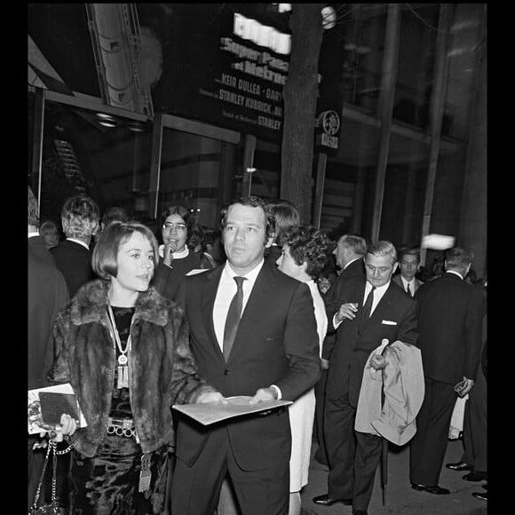 Annie Girardot et Renato Salvadori en 1968