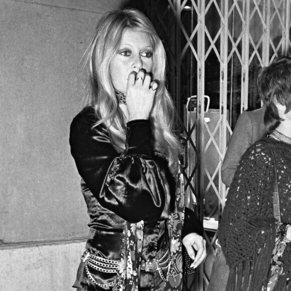 "Cette famille-là, qu'elle aille se faire foutre ! Ce n'est pas une famille. Ces gens l'ont laissée tomber !", s'était emportée Brigitte Bardot.
Archives - Brigitte Bardot et Annie Girardot.