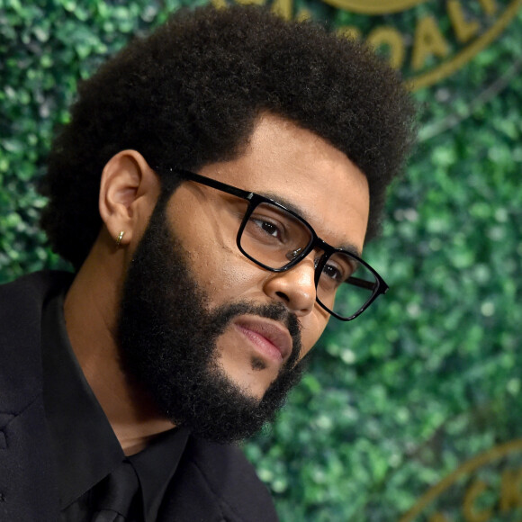 The Weeknd au photocall des "Black Music Action Coalition Hosts Music In Action Awards Ceremony" à Los Angeles, le 23 septembre 2021. 