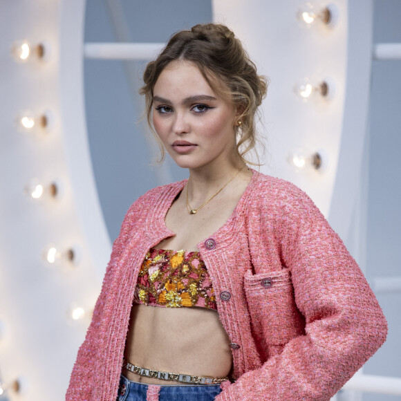 Lily Rose Depp - Photocall du défilé de mode prêt-à-porter printemps-été 2021 "Chanel" au Grand Palais à Paris. Le 6 octobre 2020 © Olivier Borde / Bestimage  Call of the ready-to-wear S/S 2021 "Chanel" fashion show in Paris. On October 6th 2020