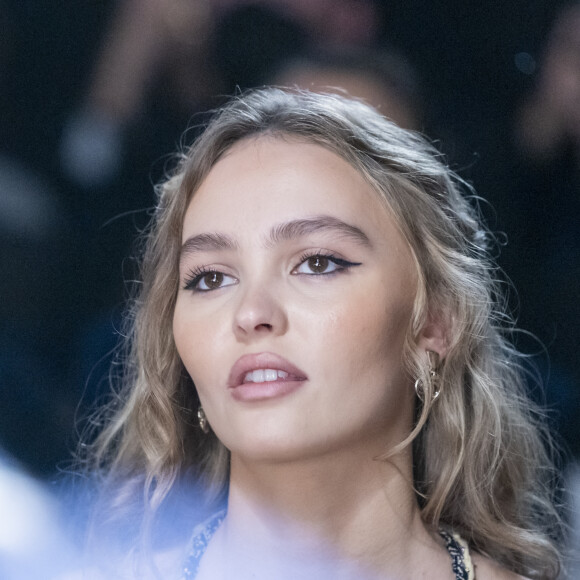 Lily-Rose Depp - Chanel front row au front row du défilé de mode Chanel lors de la Fashion Week printemps/été 2022 à Paris, France, le 5 octobre 2021. © Olivier Borde/Bestimage 