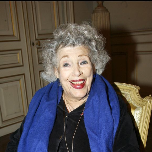 Micheline Dax - Remise de lagrande médailles de Vermeil de la ville de Paris pour Pierre Tchernia.