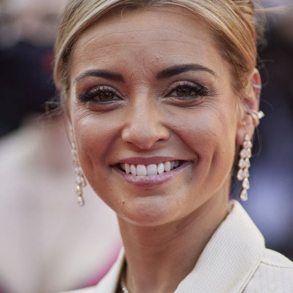 Elle a rencontré le succès très tôt.
Priscilla Betti - Montée des marches du film "Benedetta" lors du 74e Festival International du Film de Cannes. © Borde-Jacovides-Moreau / Bestimage