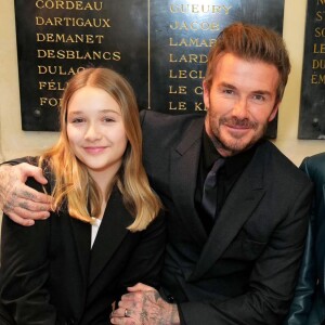 David Beckham et sa fille Harper - Victoria Beckham soutenue par ses proches lors de son défilé prêt-à-porter automne-hiver 2023-2024 au Val de Grace. Le 3 mars 2023.