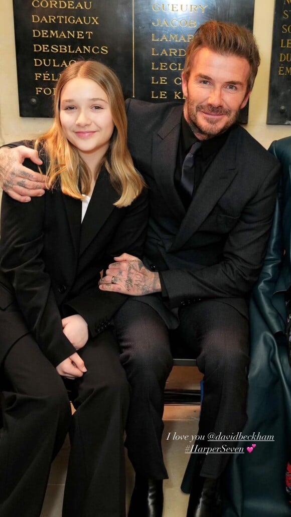 David Beckham et sa fille Harper - Victoria Beckham soutenue par ses proches lors de son défilé prêt-à-porter automne-hiver 2023-2024 au Val de Grace. Le 3 mars 2023.