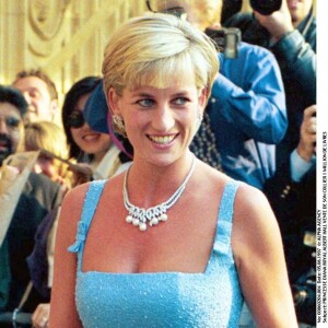 Le jeune souverain a perdu sa maman alors qu'il n'avait que 12 ans.
La princesse Diana au Royal Albert Hall le 5 juin 1997.