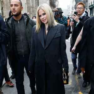 Le défilé Lanvin a été organisé au Collège des Bernardins, situé dans le 5e arrondissement.
Avril Lavigne - Sorties du défilé de mode prêt-à-porter automne-hiver 2023-2024 "Lanvin" au Collège des Bernardins lors de la Fashion Week de Paris. Le 5 mars 2023. © Christophe Clovis-Veeren / Bestimage