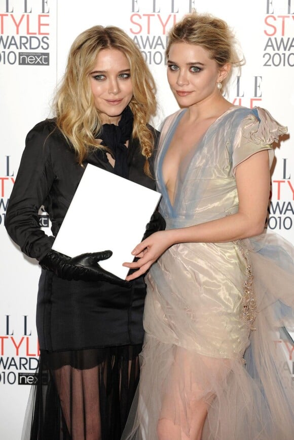 Ashley et Mary-Kate Olsen lors des ELLE Style Awards à Londres le 22/02/10
