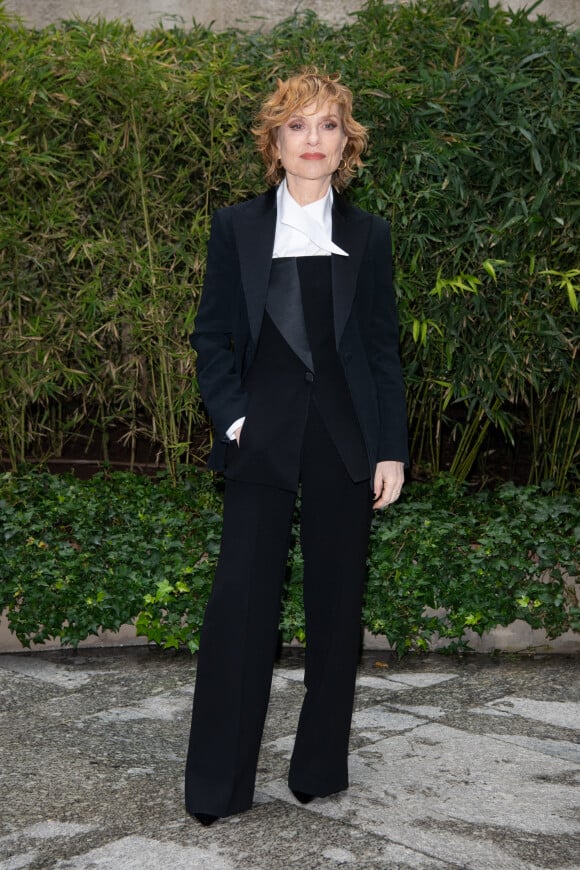 Isabelle Huppert au défilé de mode Femmes automne-hiver 2023/2024 "Giorgio Armani" lors de la fashion week de Milan. Le 26 février 2023