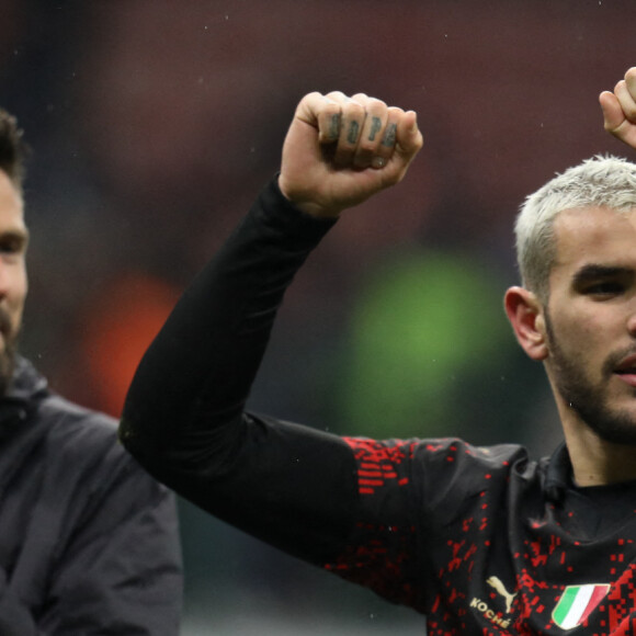 Olivier Giroud et Théo Hernandez (AC Milan) lors du match de Football de la Serie opposant l'AC Milan à l'Atalanta Bergame au stade Giuseppe Meazza de Milan, Italie, le 26 février 2023. Milan a agagné 2-0. © Mickael Chavet/Zuma Press/Bestimage