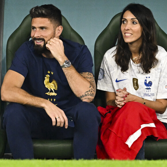 Olivier Giroud avec sa femme Jennifer - Les joueurs de l'équipe de France passent un moment avec leur famille avant la rencontre France/Tunisie lors de la Coupe du Monde de la FIFA, Qatar 2022 le 30 novembre 2022. © JB Autissier / Panoramic / Bestimage