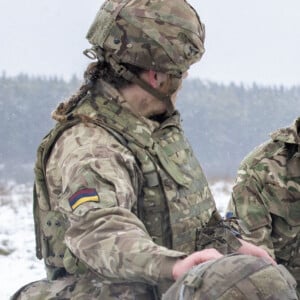 Catherine (Kate) Middleton, princesse de Galles, lors de sa première visite au 1er Bataillon Irish Guards depuis qu'elle est devenu colonel, dans la zone d'entraînement de la plaine de Salisbury, dans le Wiltshire, Royaume Uni, le 8 mars 2023, depuis sa nomination comme colonelle de l'Irish Guards par le roi d'Angleterre. 