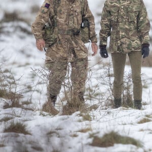 Catherine (Kate) Middleton, princesse de Galles, lors de sa première visite au 1er Bataillon Irish Guards depuis qu'elle est devenu colonel, dans la zone d'entraînement de la plaine de Salisbury, dans le Wiltshire, Royaume Uni, le 8 mars 2023, depuis sa nomination comme colonelle de l'Irish Guards par le roi d'Angleterre. 