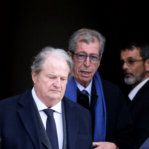 Pierre Charon, Patrick Balkany - Sorties des obsèques de Päl Sarkozy de Nagy Bocsa en l'église Saint-Jean Baptiste à Neuilly-sur-Seine, le 9 mars 2023. © Dominique Jacovides / Bestimage