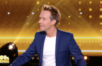 Cyril Féraud choqué par un candidat dans son émission "100% Logique" qui a perdu une dent en pleine émission - France 2