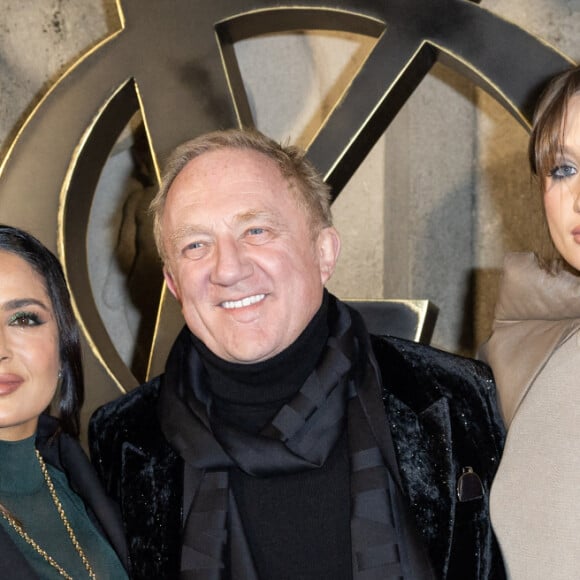 Salma Hayek, François Henri Pinault et sa fille Mathilde Pinault - Photocall du défilé de mode prêt-à-porter automne-hiver 2023/2024 "Saint Laurent" lors de la Fashion Week de Paris. Le 28 février 2023 © Olivier Borde / Bestimage 