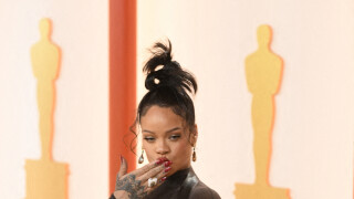 Rihanna enceinte : incroyables robes en cuir et en diamants, la star brille aux Oscars, A$AP Rocky très fier
