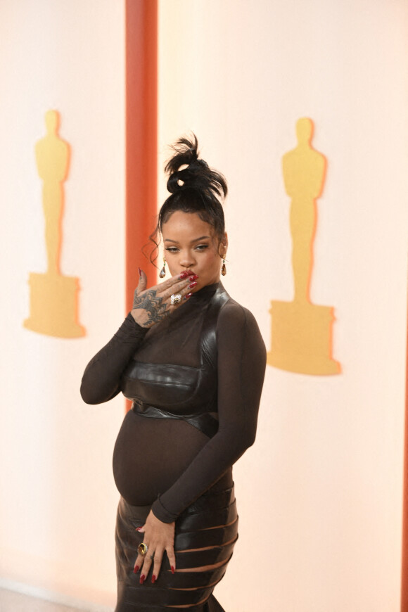 Rihanna était sublime ce dimanche soir pour la cérémonie des Oscars.
RIHANNA (enceinte) au photocall de la 95ème édition de la cérémonie des Oscars à Los Angeles. © Kevin Sullivan via Zuma Press/Bestimage 