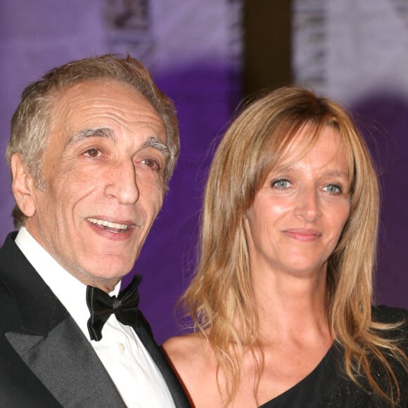 Trois ans après son mariage avec Christine, Gérard Darmon est devenu papa d'une petite fille prénommée Léna. Il avait alors 68 ans
Gérard Darmon et sa femme Christine - Ouverture du 11ème festival international du film de Marrakech le 2 décembre 2011