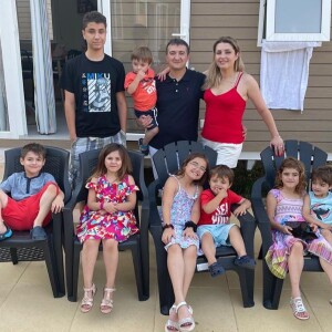 Amandine et Alexandre Pellissard, leur famille au complet