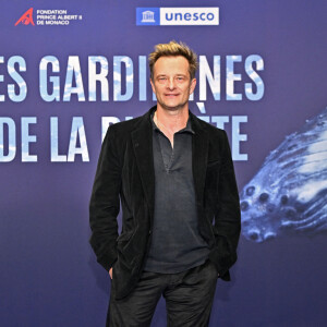 Celui-ci est notamment produit par Paul Belmondo, les deux hommes ayant en commun la passion pour la course automobile.
David Hallyday durant l'avant première mondiale au Grimaldi Forum à Monaco, le 9 février 2023, du film "Les gardiennes de la planète" réalisé par Jean-Albert Lièvre et raconté par J.Dujardin. © Bruno Bebert / Bestimage