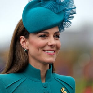 Le prince William, prince de Galles, et Catherine (Kate) Middleton, princesse de Galles, à l'assemblée annuelle des Irish Guards Parade de la St Patrick à Mons Barracks à Aldershot, le 17 mars 2023. 