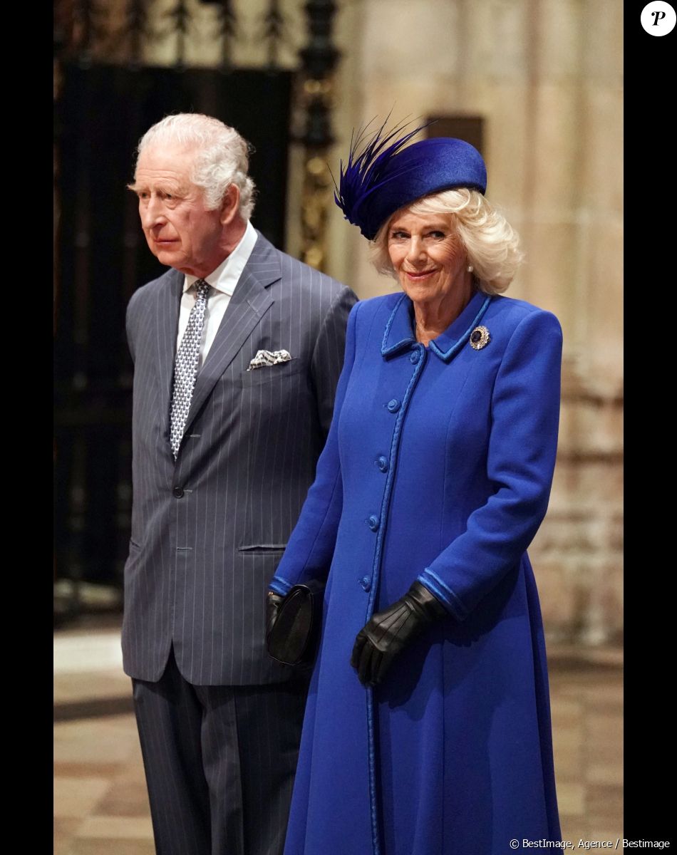 Charles et Camilla arriveront dans le Gold State Coach, carrosse emblématique des événements de cette envergure, suivie par un cortège de calèches des autres membres de la famille
Le roi Charles III d'Angleterre and the Queen Consort - Service annuel du jour du Commonwealth à l'abbaye de Westminster à Londres, Royaume Uni, le 13 mars 2023.