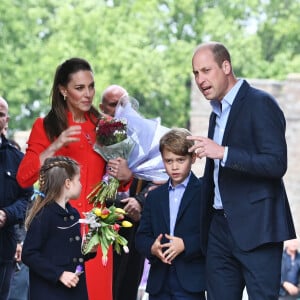 Kate Catherine Middleton, duchesse de Cambridge, le prince William, duc Cambridge, et leurs enfants, la princesse Charlotte et le prince George - Le duc et la duchesse de Cambridge, et leurs enfants, en visite à Cardiff, à l'occasion du jubilé de platine de la reine d'Angleterre. Le 4 juin 2022 