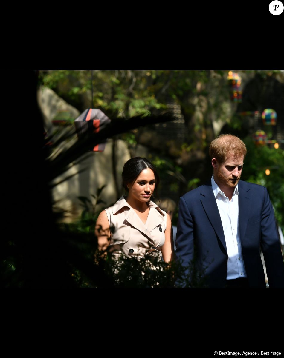Le prince Harry, duc de Sussex, et Meghan Markle, duchesse de Sussex, se rendent à la réception des industries créatives et des entreprises à Johannesburg, le 2 octobre 2019. Sur place, le couple princier rencontre des représentants des milieux d'affaires britanniques et sud-africains dont des jeunes entrepreneurs locaux.