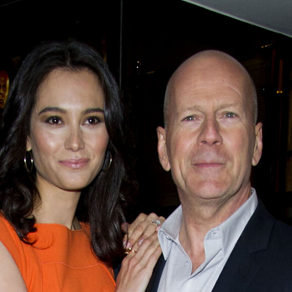 Bruce Willis et sa femme Emma Heming. - Premiere du film "Die Hard : Belle journée pour mourir" a Londres. Le 7 février 2013 