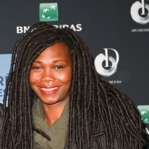 Lilian Thuram et sa femme Kareen Guiock - Première du film "Divertimento" au cinéma Le Grand Rex à Paris le 16 janvier 2023. © Coadic Guirec/Bestimage