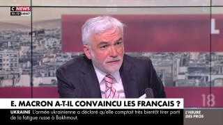 "Détendez-vous !" : Pascal Praud sèchement recadré par une invitée, l'animateur bouche bée