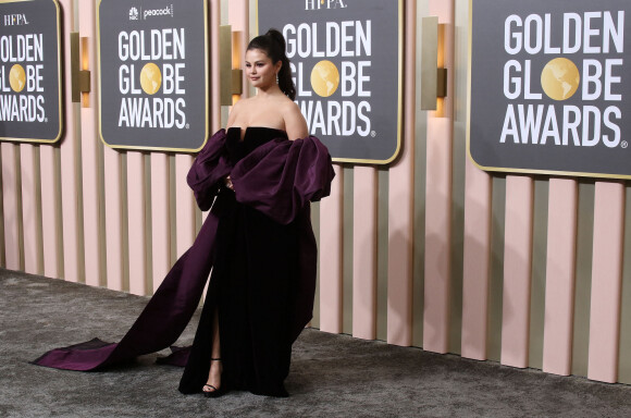 Ce week-end Selena Gomez a été aperçue très proche d'un célèbre chanteur anglais lors d'un dîner romantique à New-York.
Selena Gomez au photocall de la 80ème cérémonie des Golden Globe, au "Beverly Hilton" à Los Angeles.